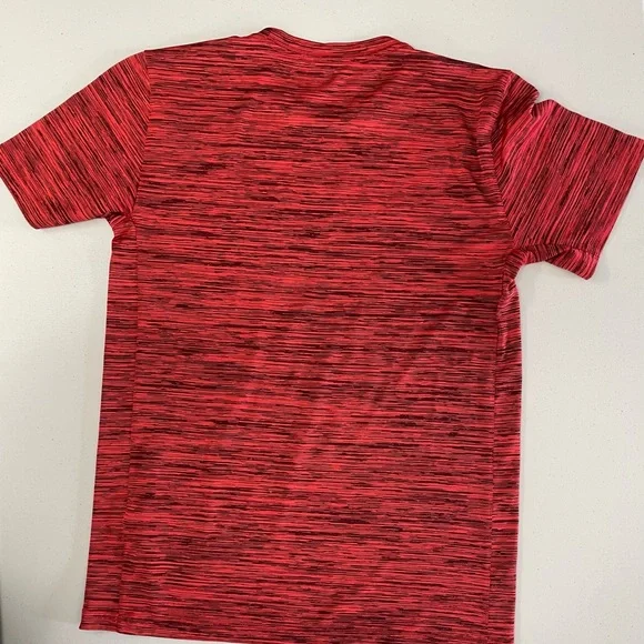 Nike-The Ohio State Dry Fit t-shirt kids. Size large in children. - Picture 2 of 3